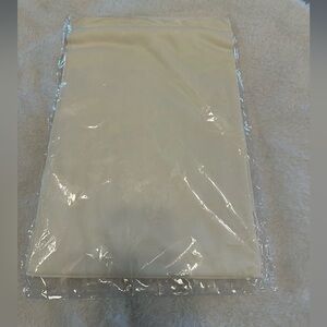 NEW CASHMERE Elegant Cream Scarf.